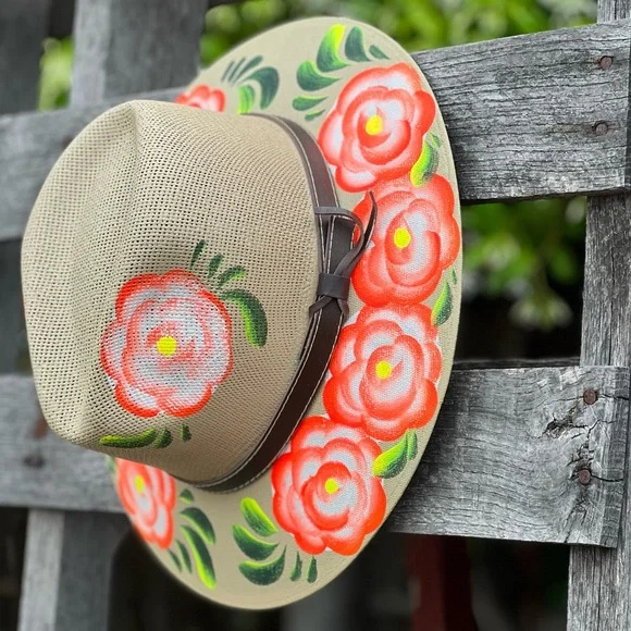 🆕 Hand-Painted Artisan Panama Hat Made in Mexico – Floral Design - Picture 3 of 6